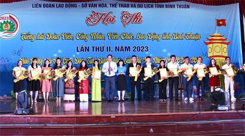 LĐLĐ Hàm Thuận Bắc: Tham gia cuộc thi tiếng hát CNVCLĐ lần thứ II năm 2023 do LĐLĐ tỉnh tổ chức